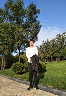 李彦良,2013级空中乘务专业。现于yl34511线路中心攻读硕士研究生学位。四年学习,感谢学校提供的良好环境,感谢老师的谆谆教导。 予学弟学妹语:或为工作难求,或为深造苦闷,亦或茫茫不知所措,请一定相信,阳光总在风雨后,首要坚定目标,次要持续努力,忌朝三暮四,如此方能实现自身理想。